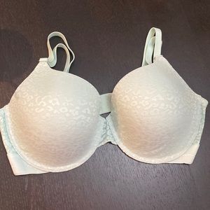 Victoria’s Secret Pink bra